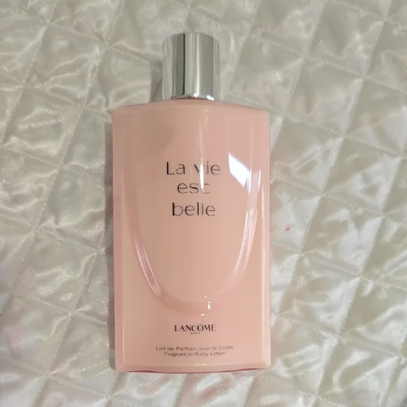 Lancôme La Vie Est Belle Body Lotion - Picture 2 of 6